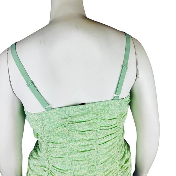 New Torrid Womans Sz 4X Plus Tanks Shirred Mesh Stretch Floral Green Lined NWT - Picture 9 of 10